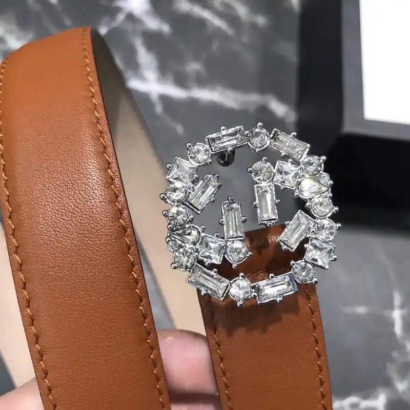 G*u*i s belte 1905bl0156