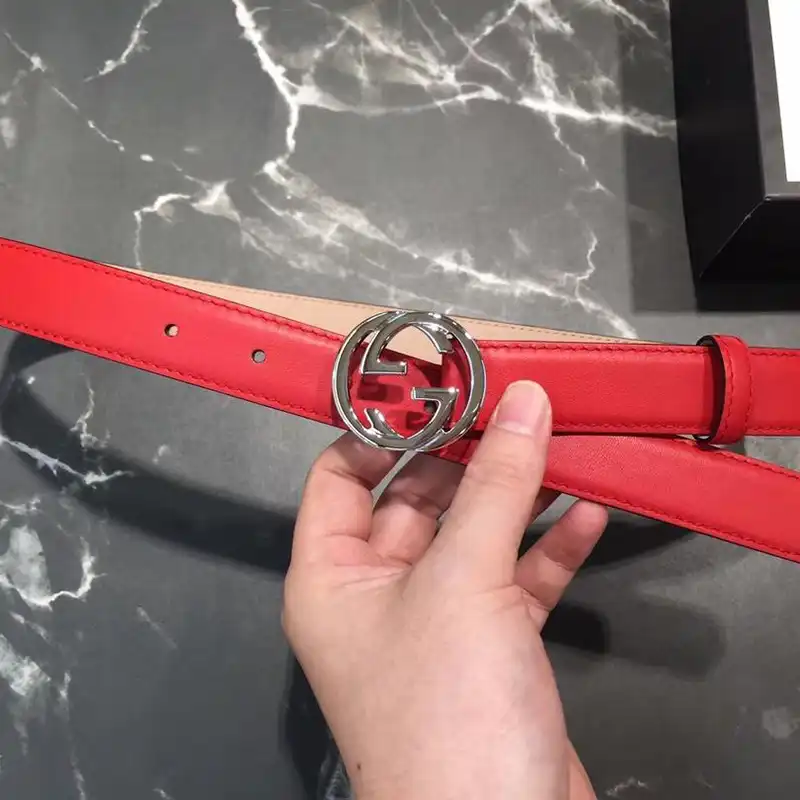 G*u*i s belte 1905bl0158