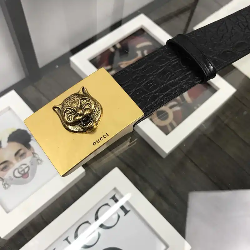 G*u*i s belte 1905bl0222