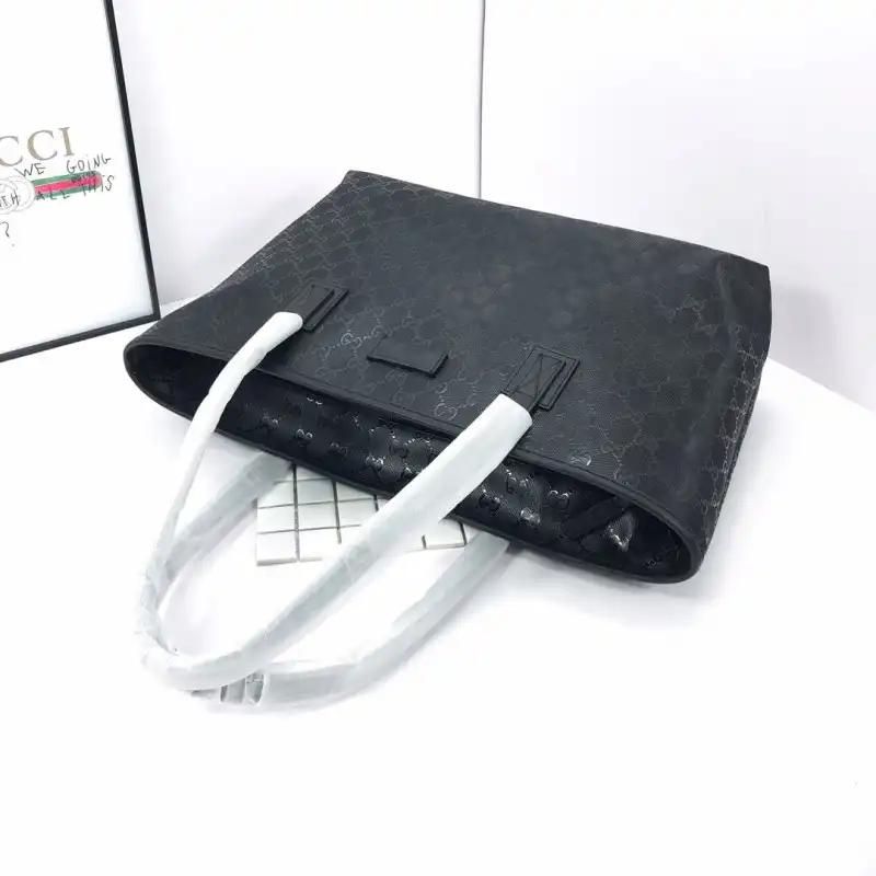 G*u*i bags 19b57g0022