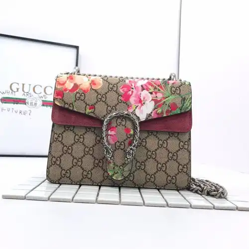 G*u*i bags 19b57g0039