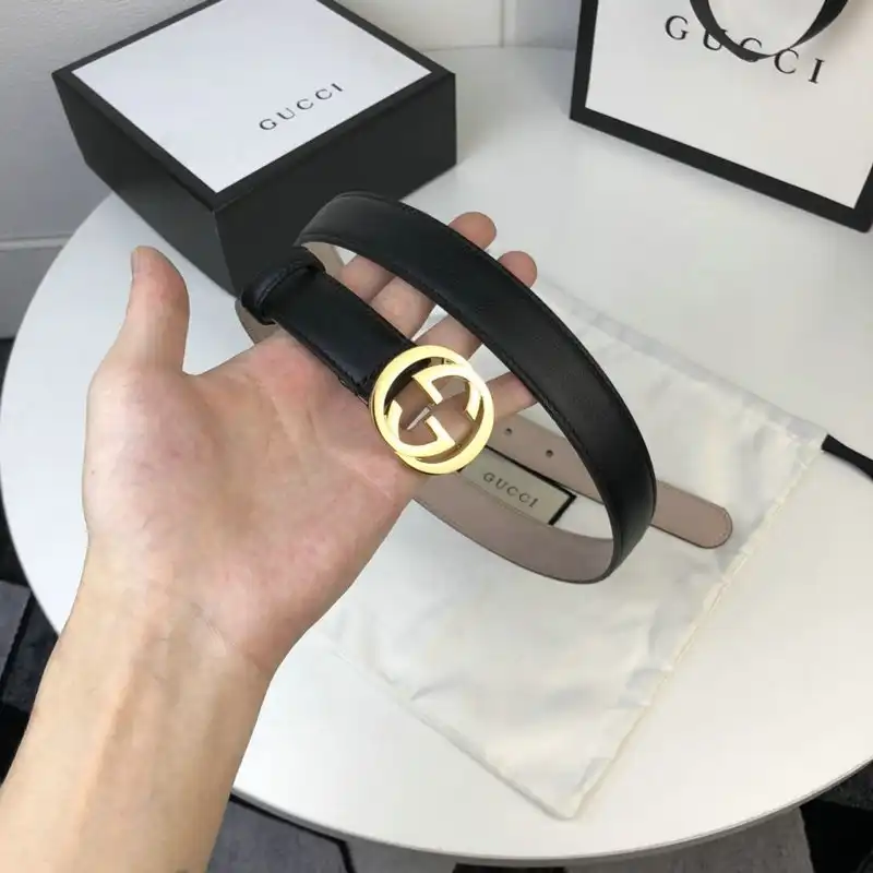 G*u*i s belt 2009xf0028