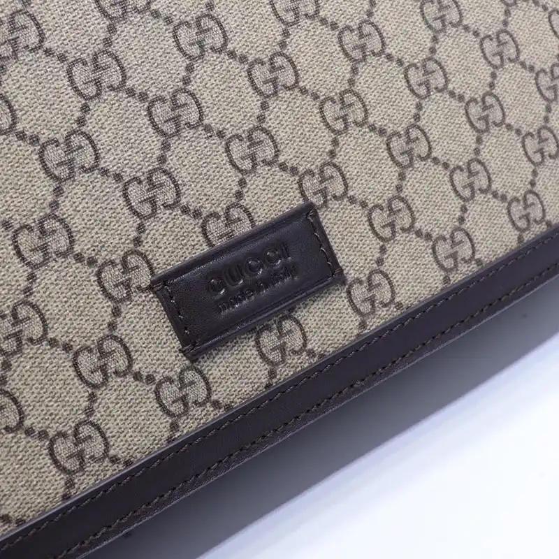 G*u*i messenger bags 19gm0016