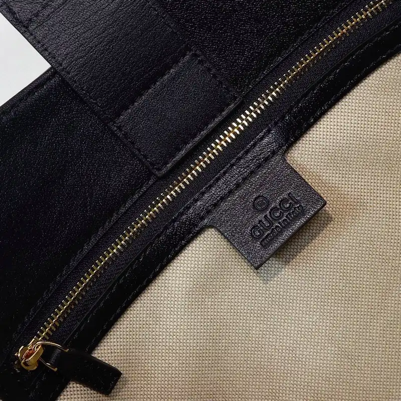 G*u*i bags 205b570045