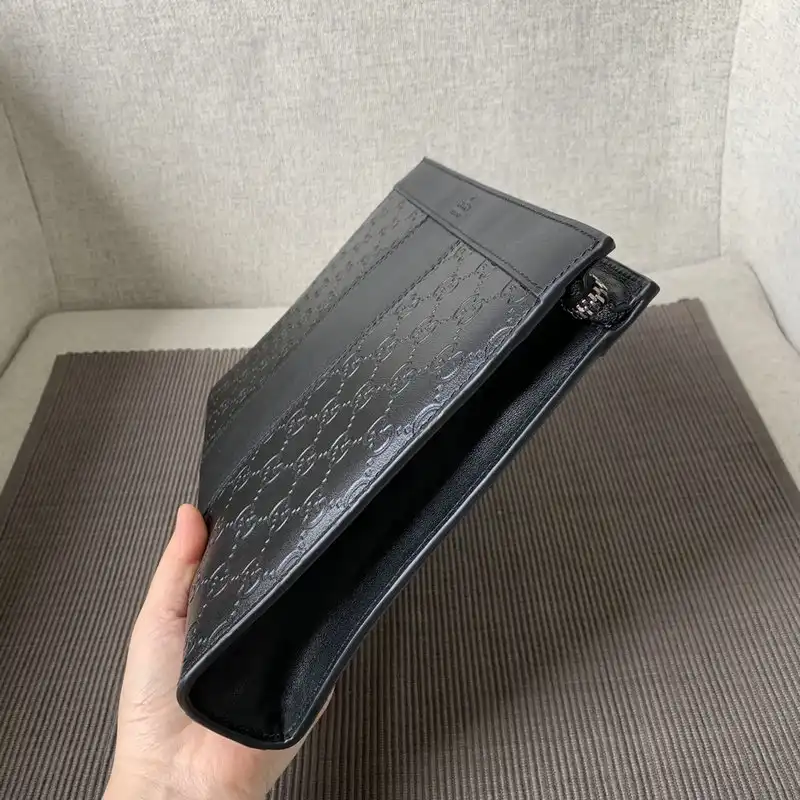 G*u*i bags 2104dj0111