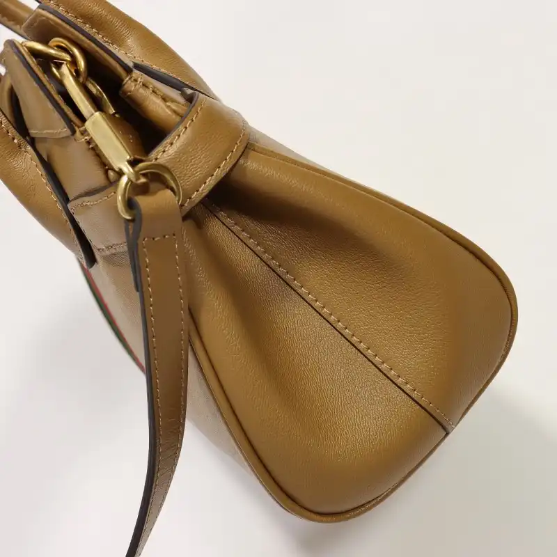 G*u*i s bags 2108dj0032