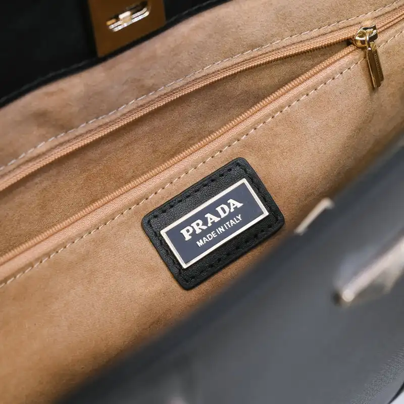 Prada Bags 2111YZ0058