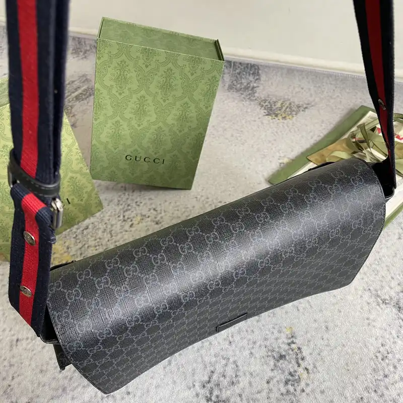 G*u*i bag 2201dj0016