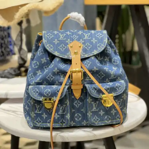 LV Bag 2207YA0052