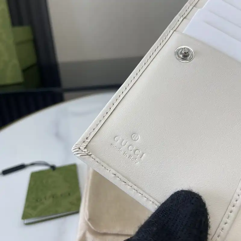 G*u*i bags 2407yz0258