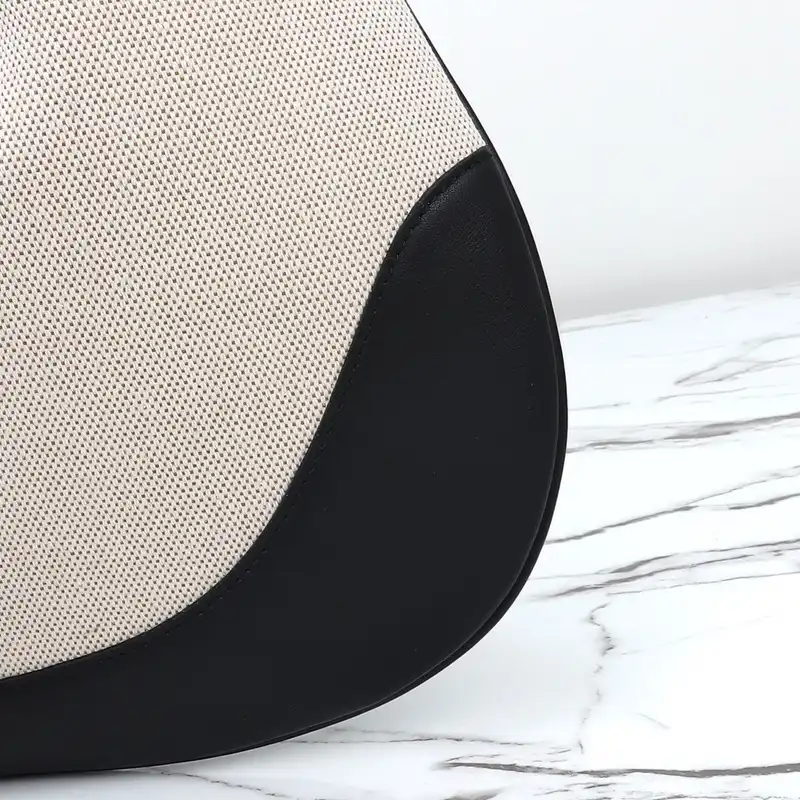 G*u*i bags 2411ya0187