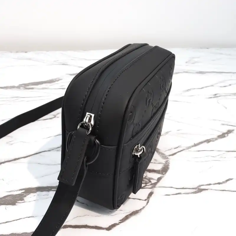 G*u*i bags 2411ya0200