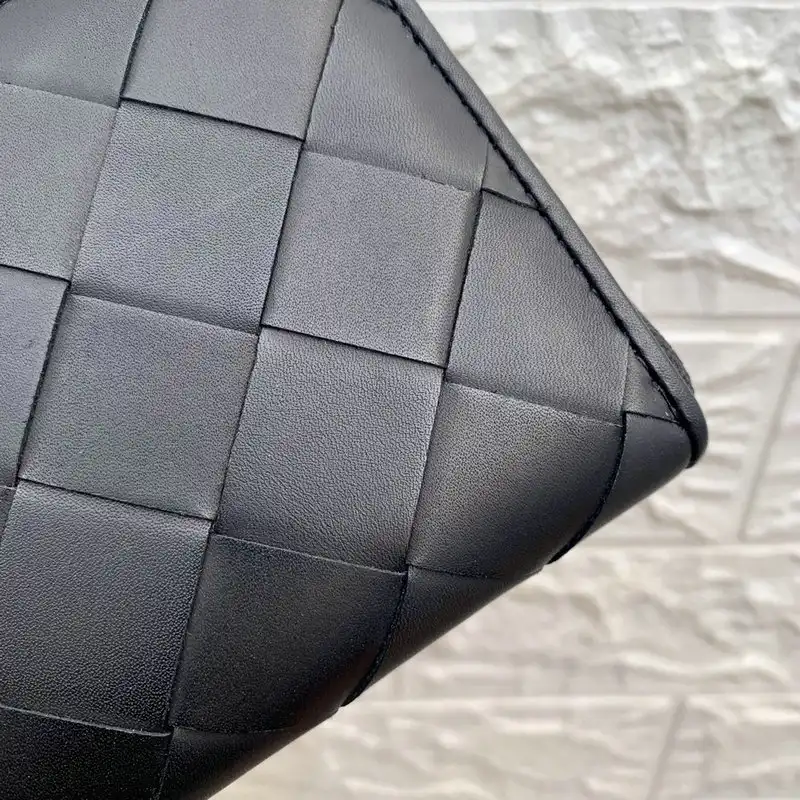 Bottega Veneta Bag 20YA11045