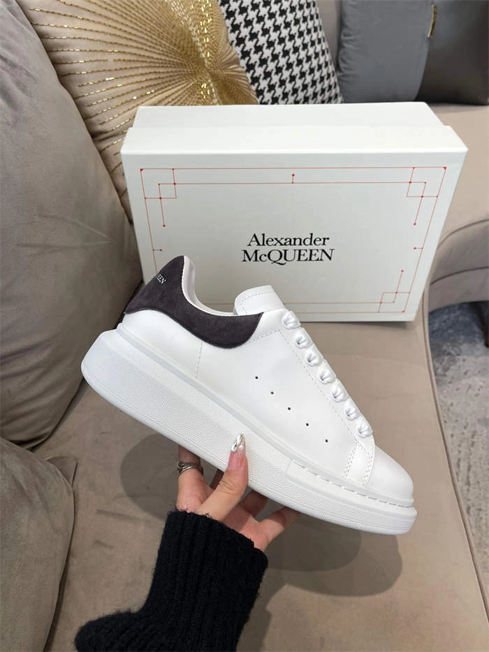 Alexander McQueen Oversized Lightweight 2573