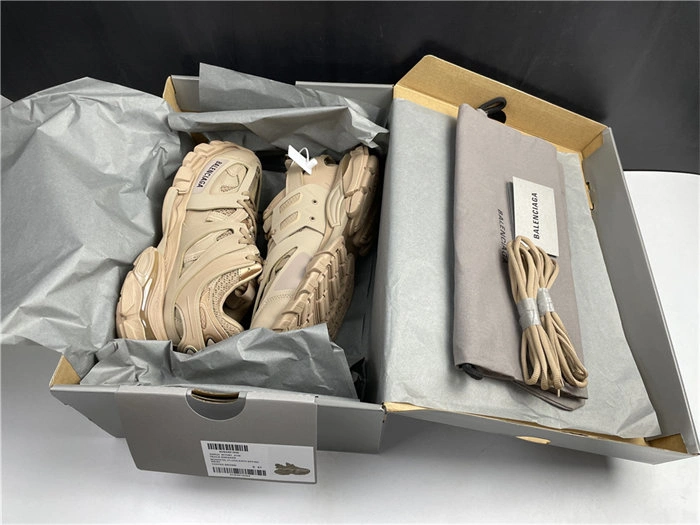 BLCG TRACK SNEAKER 542023 W1GB1 Versatile 4500