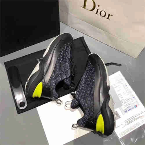 Affordable DR Sneaker 1200