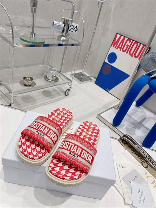 SportInspired Dio Slipper 5819