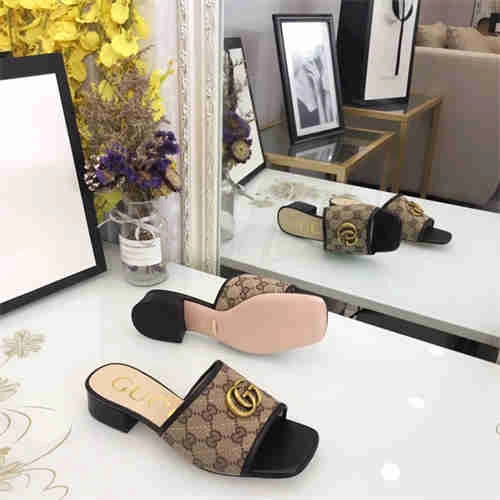 Refined Gocci Slipper 5620