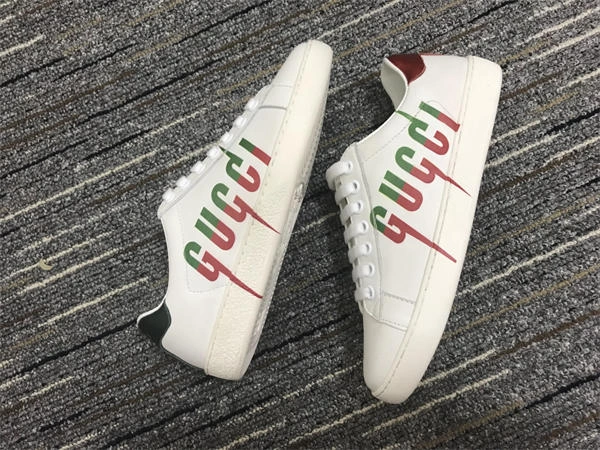 supportive G*u*i ace sneaker 185