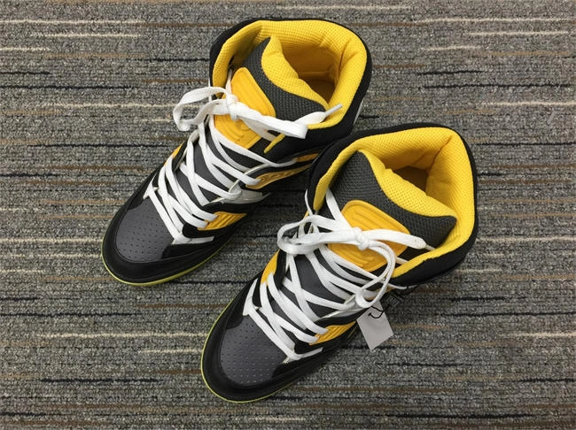 supportive G*u*i high top sneaker 210