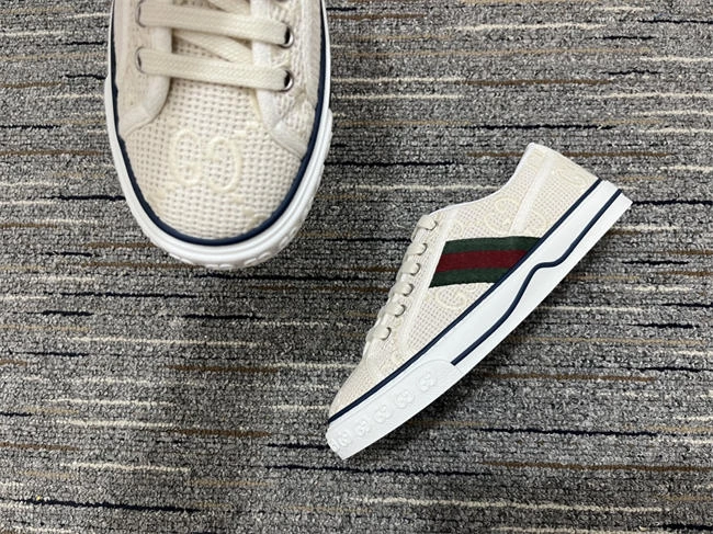 softtouch G*u*i signature slip-on sneaker 297