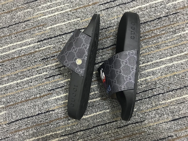 G*u*i slide sunprotective 377