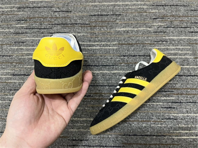 G*u*i x adidas stretchable 42