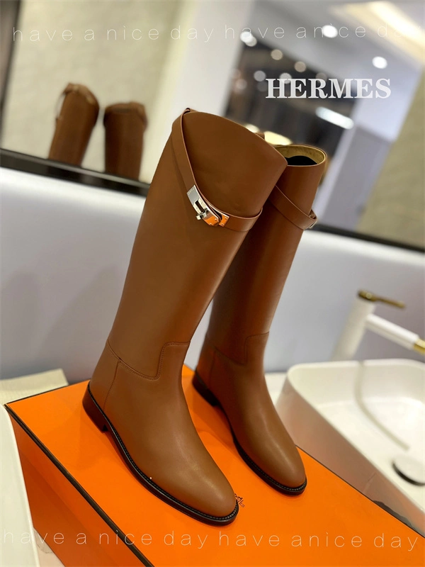 Comfortable H Boot 2422