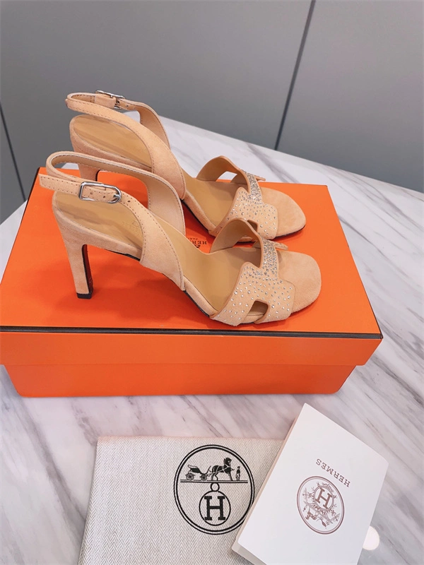 UrbanChic H Sandals 2400