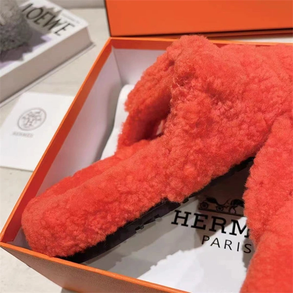 Efficient H Slipper 2380