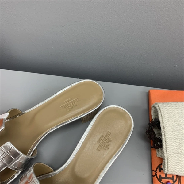 Timeless H Slipper 2385