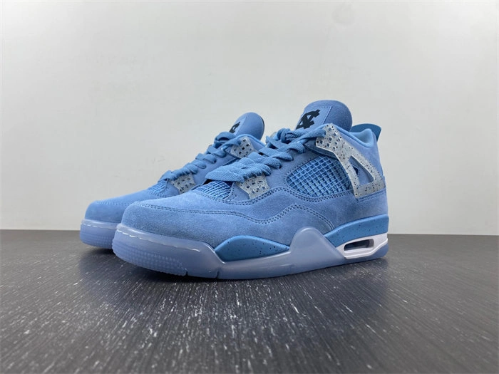 Jordan 4 Retro UNC AJ4 RelaxedFit 3935