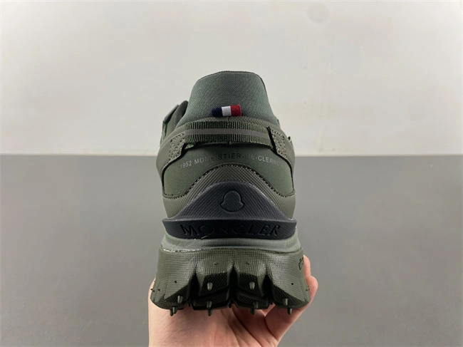 Moncler Army green low Versatile 5932