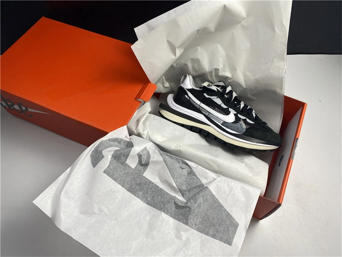 Nike Vaporwaffle sacai Black White  CV1363- StreetReady 5239