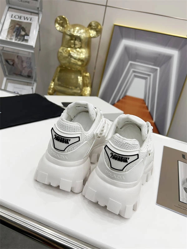 PRADA Comfortable 3226