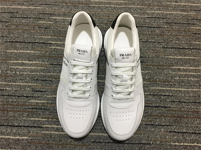Prada Sneaker Functional 3381